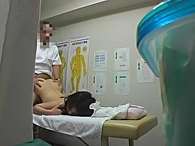 Medical voyeur scenes of Japanese teen hardly owned 2dvd 03