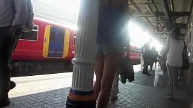 Pure sex appeal on the train station