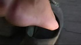 Candid teen shoeplay