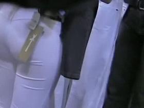 Street candid video of a splendid piece of ass