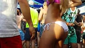 incredible blonde pawg omg2