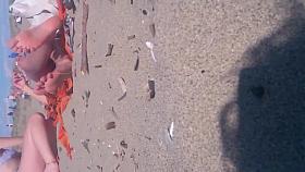 Candid Sexy Teen Beach Feet with Faceshot