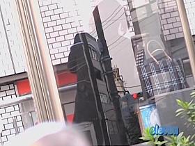 Girl in the phone booth got skirt sharked unexpectedly