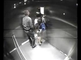 Catfight-Club sex in elevator