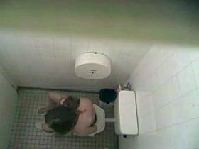 Free pissing cam scenes with girl spending much time on bowl