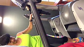 Gym gilf bulge flash big eyes 2