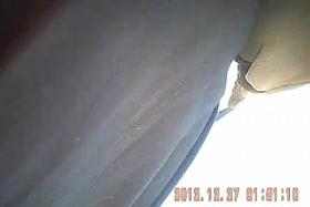 Bajo falda colegiala 19