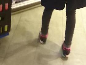 Cum on Teen (she looks at camera)