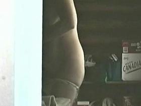 Hausfrau und Ehestute nackt