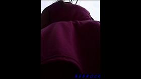 Se le dshilacha la tanguita,hermoso culito!