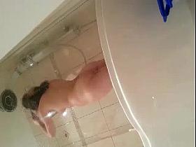 espiando a hermana 2