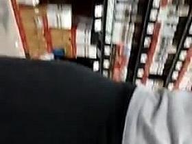 Candid Mexican milf in tights.