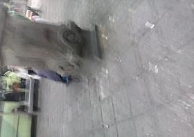 Morena en mallas blancas transparencia