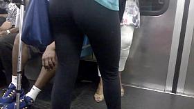 Novinha delicia de legging