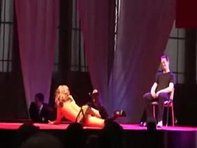 Acrobatic sex tempation in public