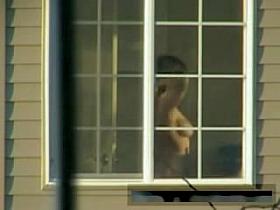 My neighbors nudity is getting voyeured in the window