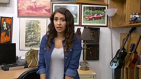 Amateur brunette babe boned by pawn guy at the pawnshop