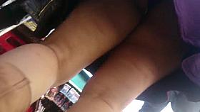 Miron en escaleras del metro