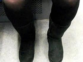 Hidden cam 9.22 - Hot legs (II)