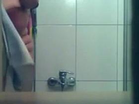 Bath voyeur BBW (after Josh42)