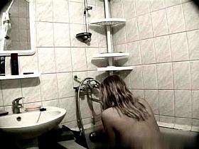 cleo-voyeur-01_R.wmv