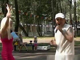 Looking to the neckline girl with big breasts