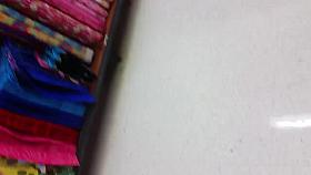 MILF CANDID WITH TIGHT PANTS, FAT ASS AND PRETTY TOES