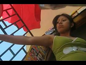 en la tienda de la esquina, rosado