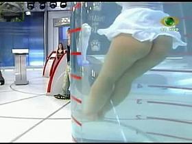 Gorgeous tv contestant wet upskirt