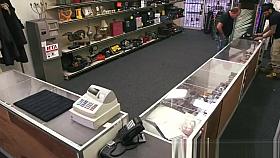 Pawnshop amateur in spex cockriding