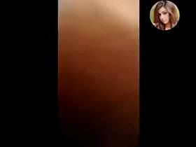 Solo voyeur clip features a beautiful chick