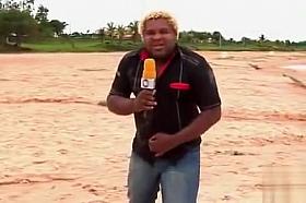 Smoking hot Brazilian sex bomb poses on the sandbeach