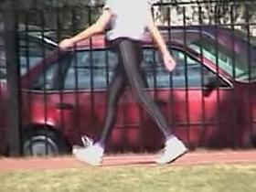 Looking at the candid babe and admiring her sexy butt 06k