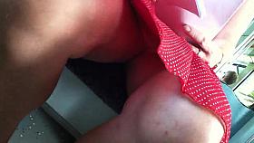 Wind Upskirt a Woman in Train. Wind zeigt Frau unterm Rock.