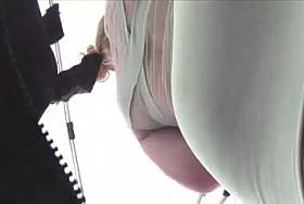 Con la concha al aire