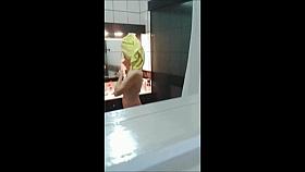 Voyuer changing teen.