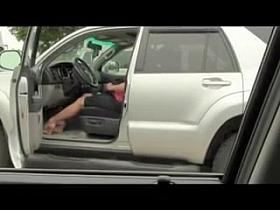 Lusty amateur girl loses off cloths and undies in the car