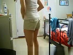 spying sexy morena dressing