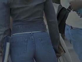 Amateur hidden cam films girls with hot asses on the street