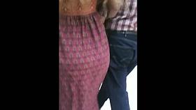 Amazing Butt MILF & Jiggly ass