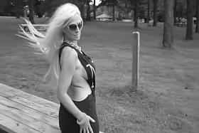 Pussy Play in the Public Park