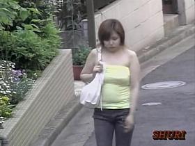 Plump pasty gal getting unbelievably surprised during sharking scene